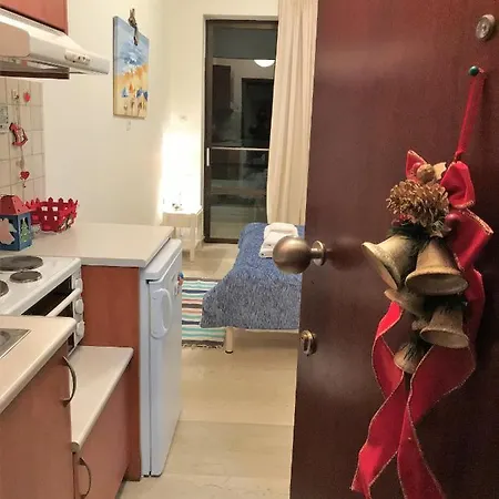 μελίτατα 13 *