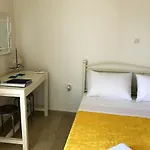 μελίτατα 13 Réthimno